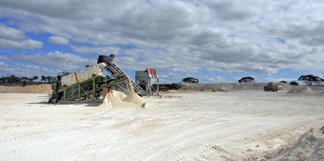 Dolomitic lime mine near Watheroo.