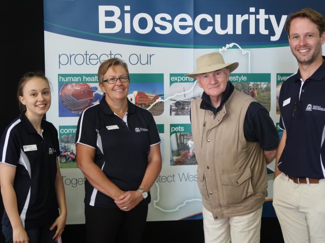 DPIRD and private vets at a 2019 field day