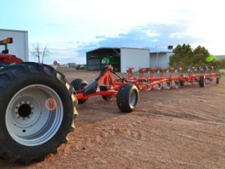 Mouldboard plough