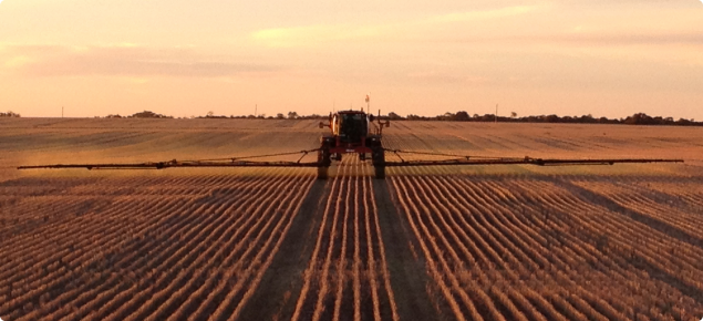Controlled Traffic Farming with sprayer on permanent tramlines